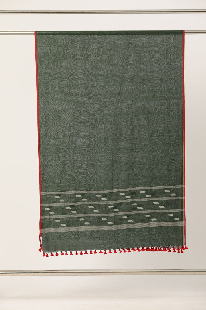 Handwoven Jamdani Mul Cotton Dupatta with tassels | SHOBITAM