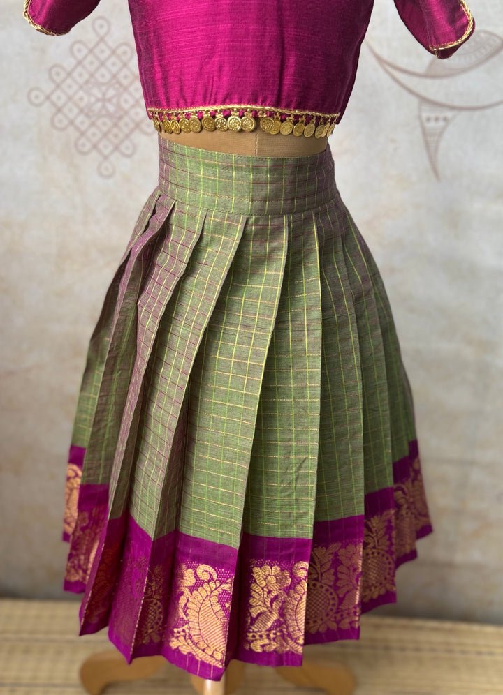 Aarna Crop top and skirt - Onam Edit Express | SHOBITAM