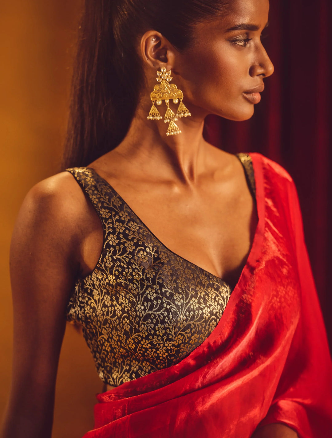 Red Tissue Saree With Unstitched Blouse | SHOBITAM