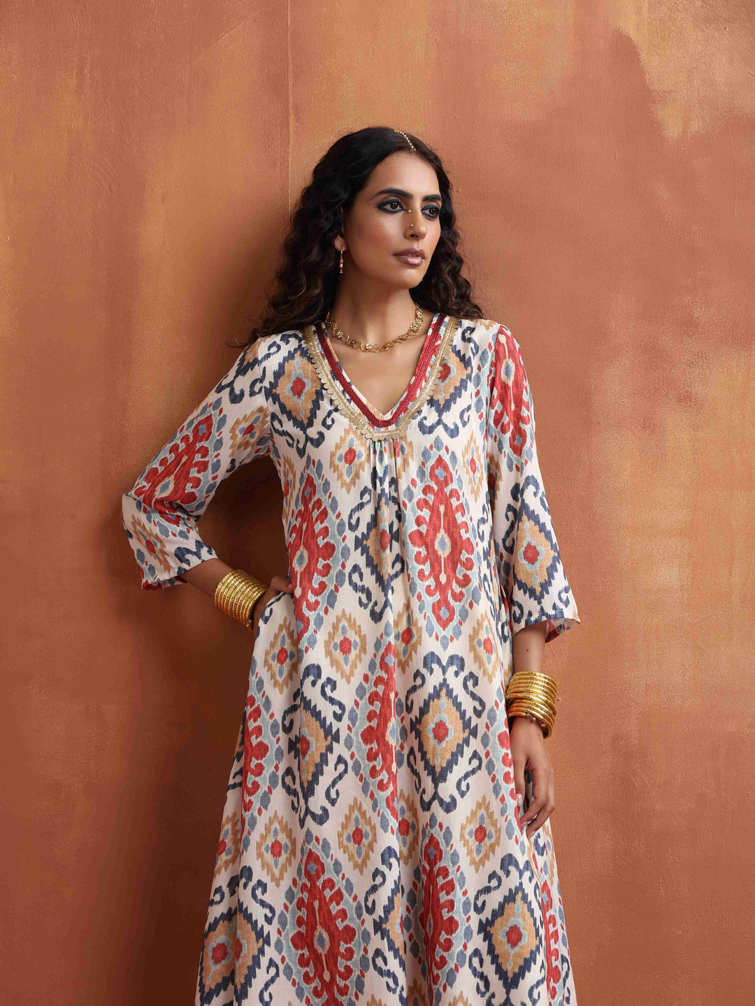 Off White Ikat Print Kurta Set  | SHOBITAM