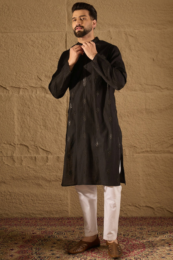 Black Viscose Rayon Solid Embroidered Straight Kurta | SHOBITAM