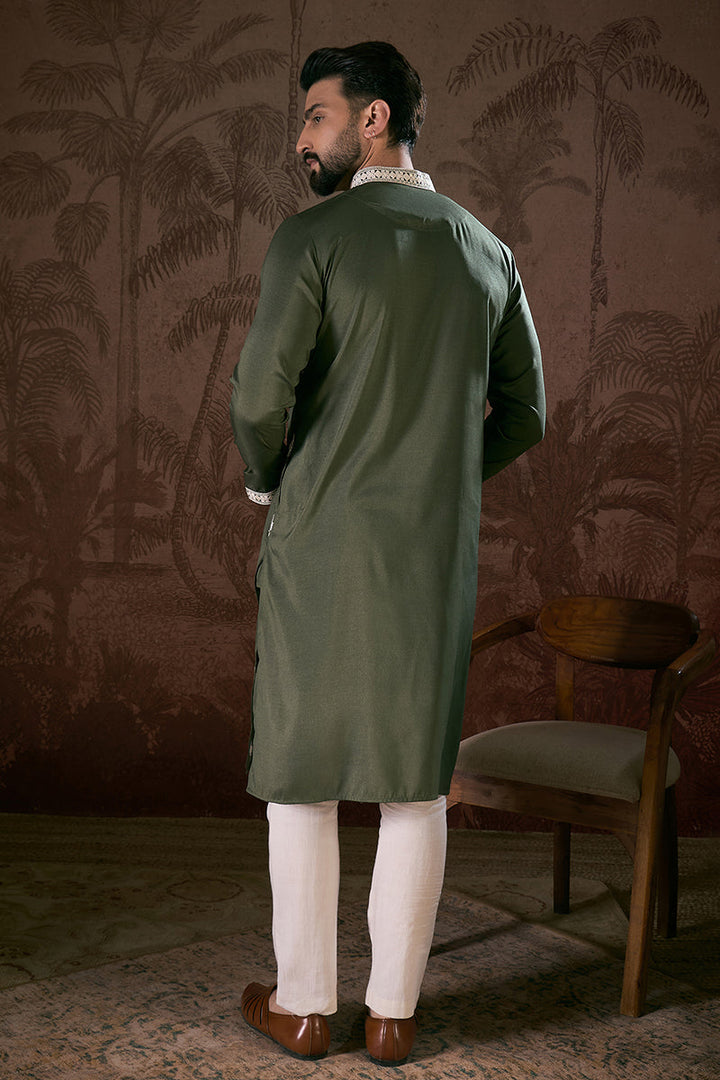 Green Silk Blend Solid Embroidered Straight Kurta With Trouser | SHOBITAM