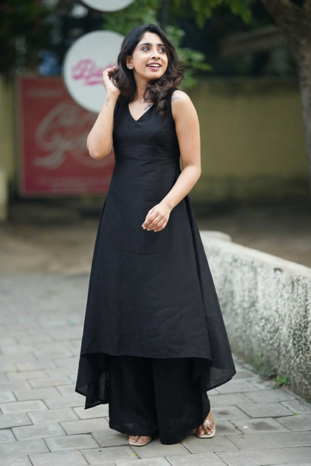 Nandhitha Black Kurta Set ( Set of 2) | SHOBITAM