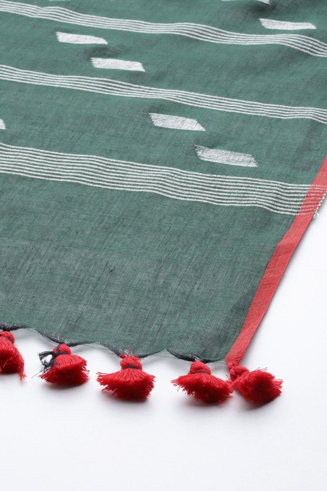 Handwoven Jamdani Mul Cotton Dupatta with tassels | SHOBITAM