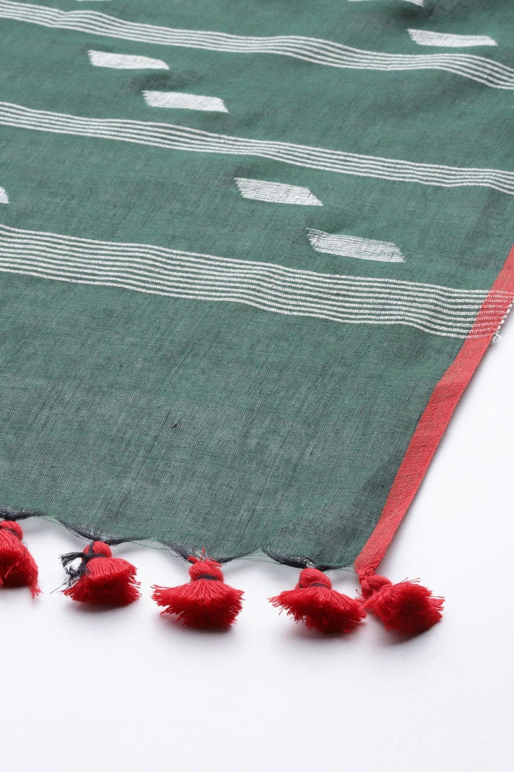 Handwoven Jamdani Mul Cotton Dupatta with tassels | SHOBITAM