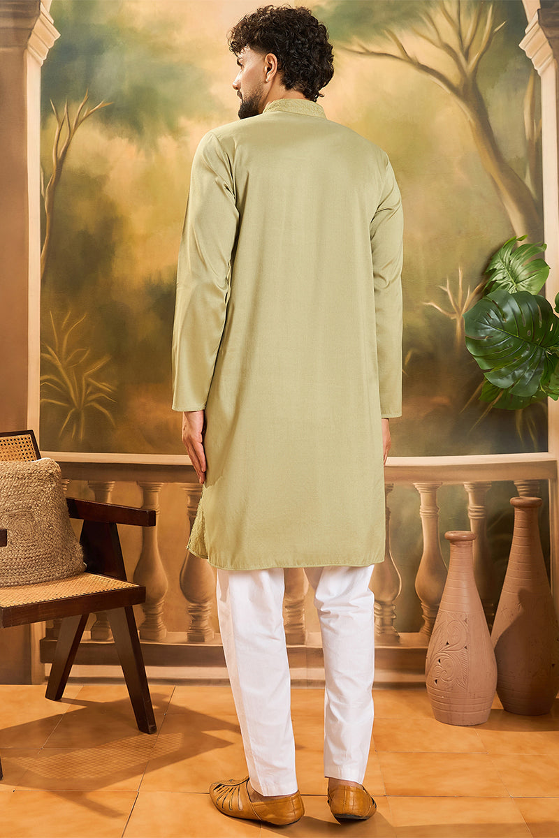 Green Silk Blend Solid Embroidered Straight Kurta | SHOBITAM