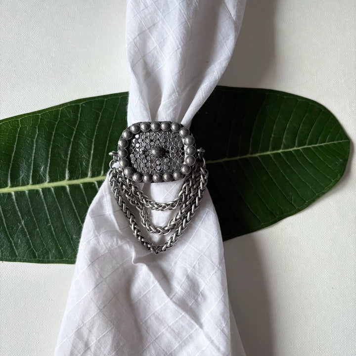 Jalakriti Chain Ring | SHOBITAM