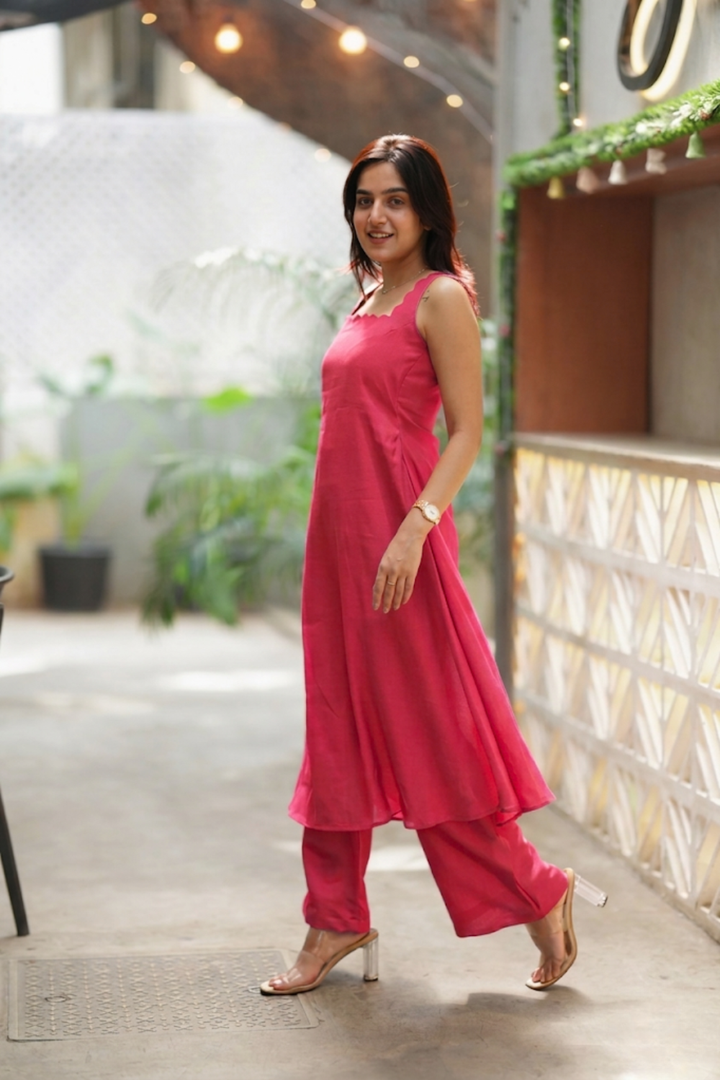 Aarna Rani Pink Kurta Set (Set of 2) | SHOBITAM