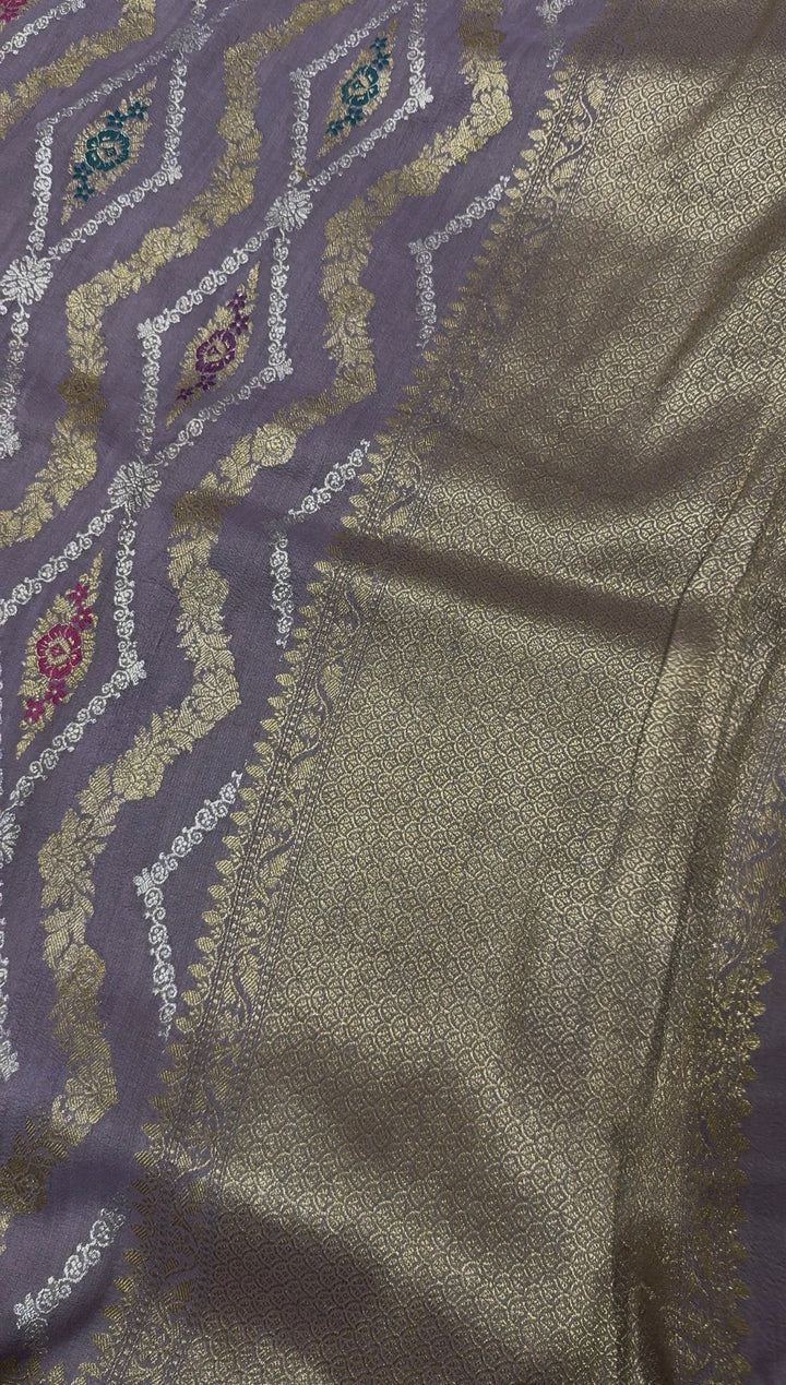 Dusty Lilac Geomatric Design on Banarasi Tussar Georgette Saree with Meenakari Sona Rupa Buttas and Zari Border| SILK MARK CERTIFIED