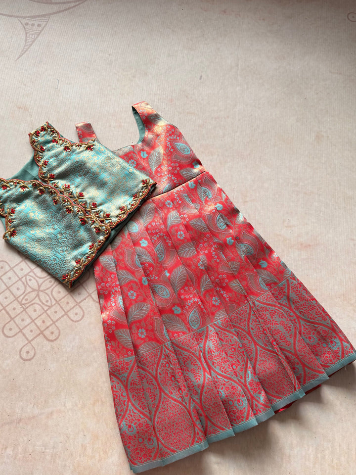 Visalini- Overcoat 2 in 1 Dress Festive Edit Express | SHOBITAM