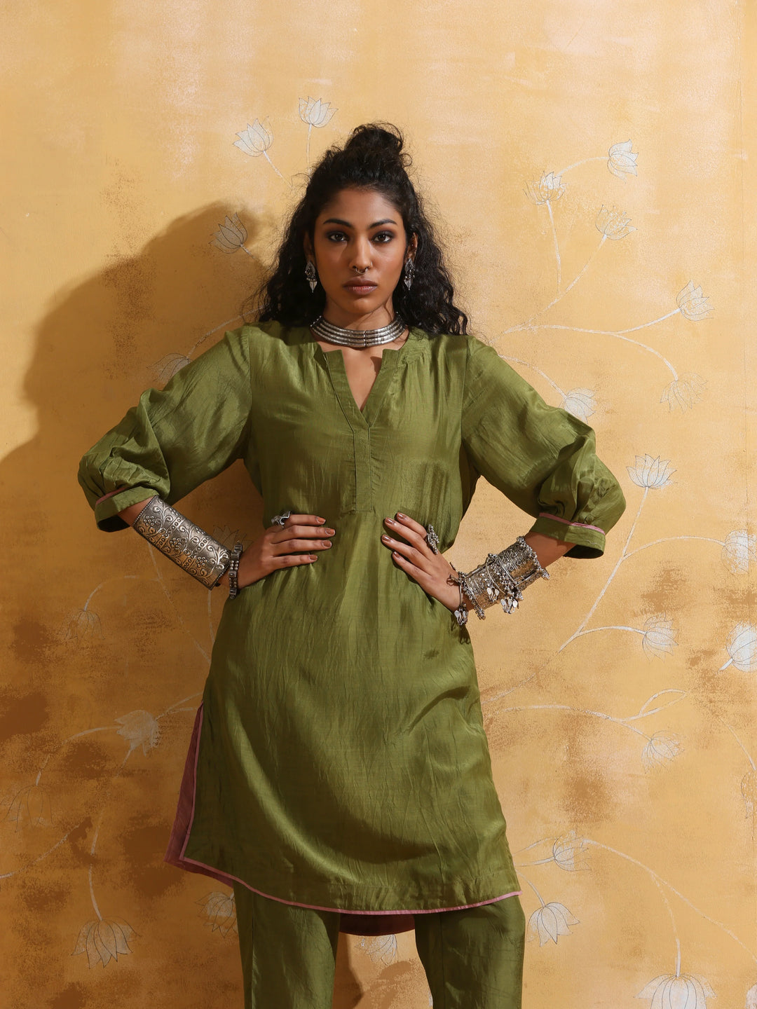 Green Muslin Silk Relaxed Kurta Co-ord Set | SHOBITAM