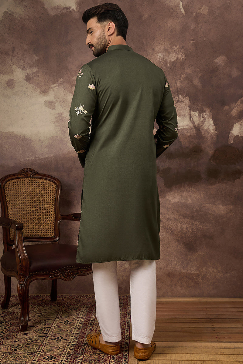 Green Silk Blend Solid Embroidered Straight Kurta | SHOBITAM