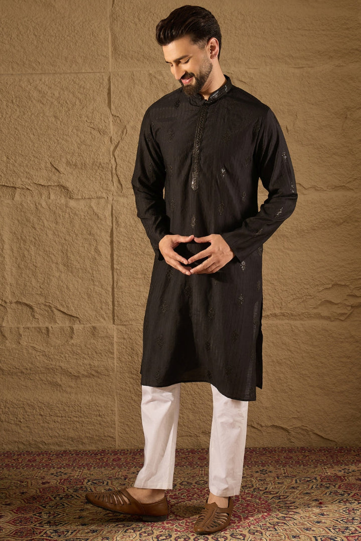 Black Viscose Rayon Solid Embroidered Straight Kurta | SHOBITAM