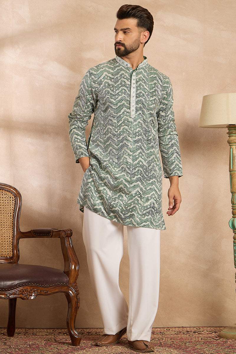 Green Silk Blend Solid Embroidered Straight Kurta | SHOBITAM