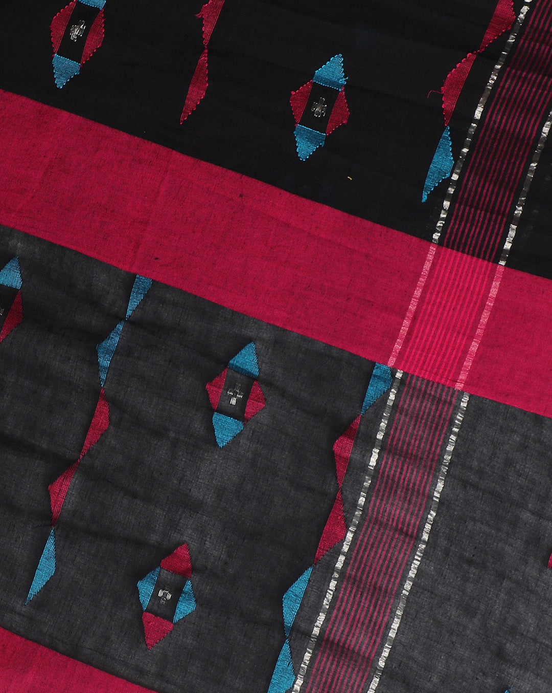 Handloom Jamdani Cotton Saree With Blouse Piece | SHOBITAM