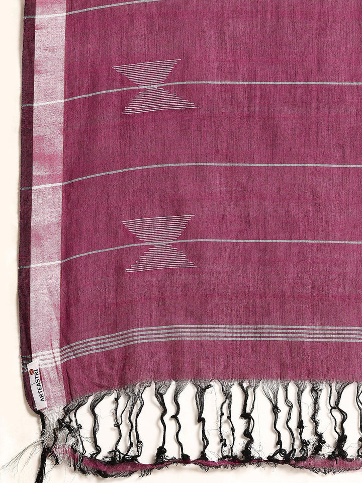 Green Magenta handloom Cotton Kantha Stitch Saree | SHOBITAM