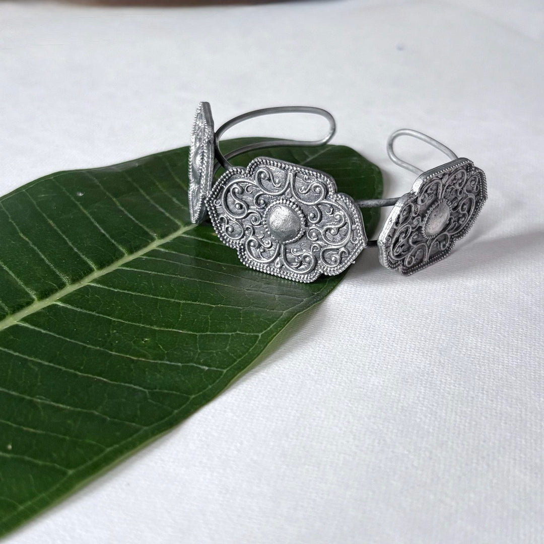 Rekha Cuff | SHOBITAM