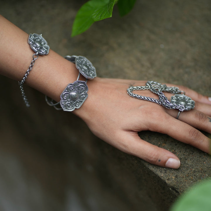 Rekha Cuff | SHOBITAM