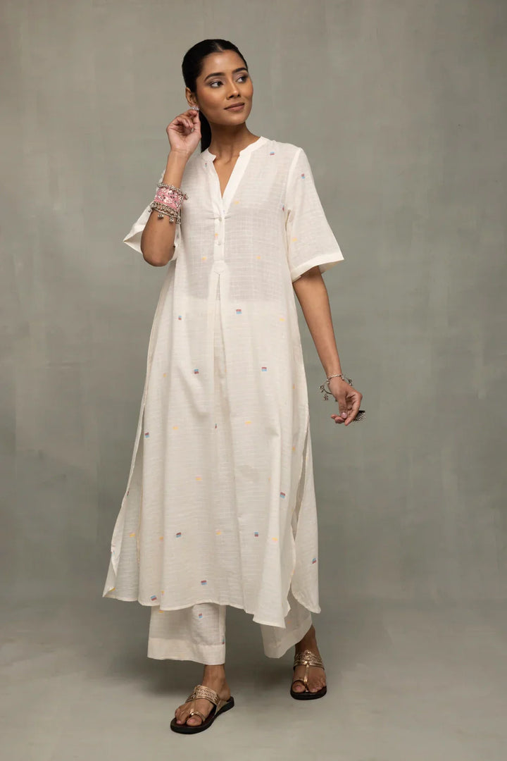 Ivory Jamdani Slit Co-Ord Set | SHOBITAM