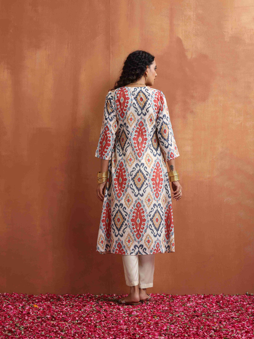 Off White Ikat Print Kurta Set  | SHOBITAM