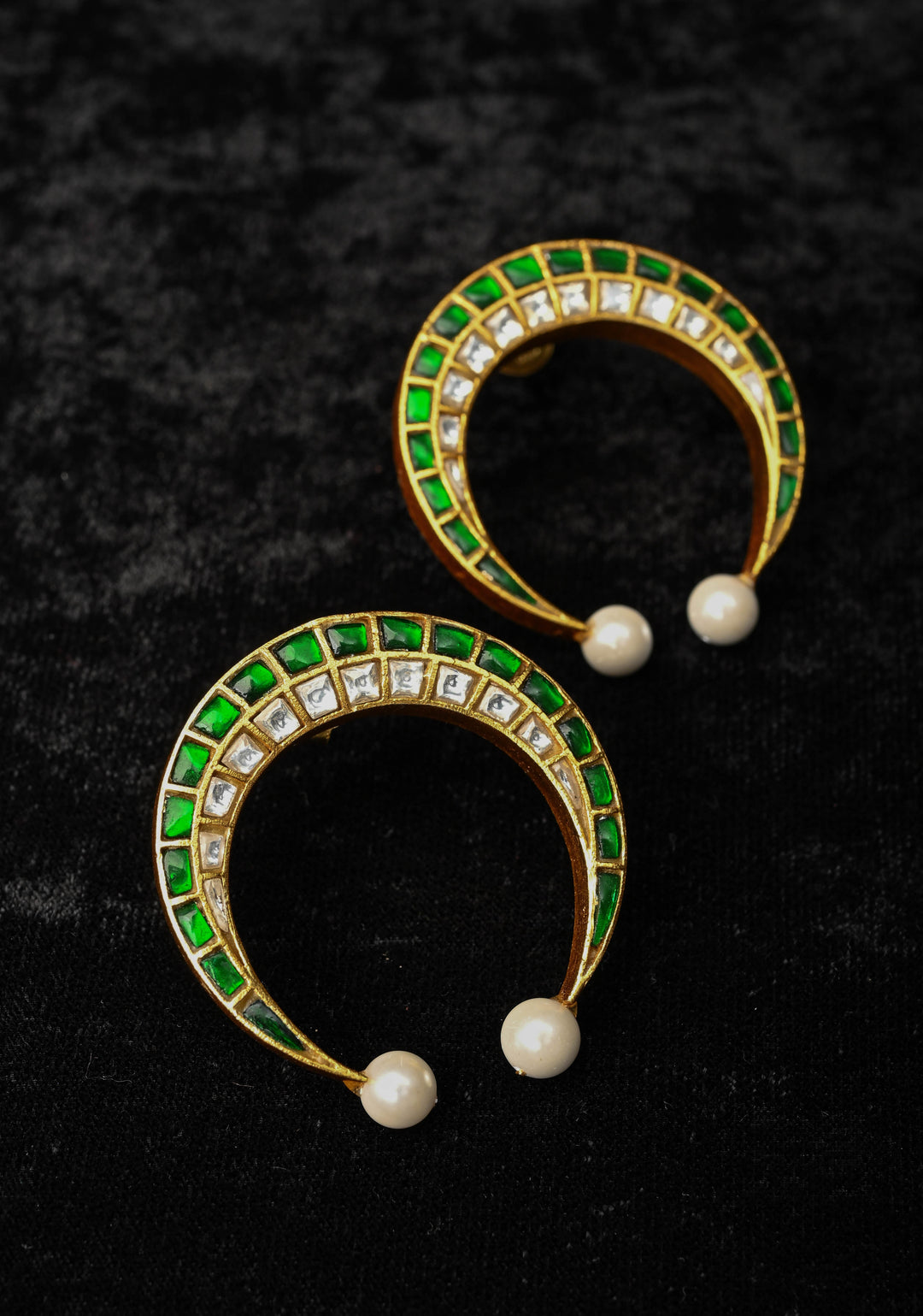 92.5 Silver Sithun Kundan Horse Shoe Crescent Stud Earrings