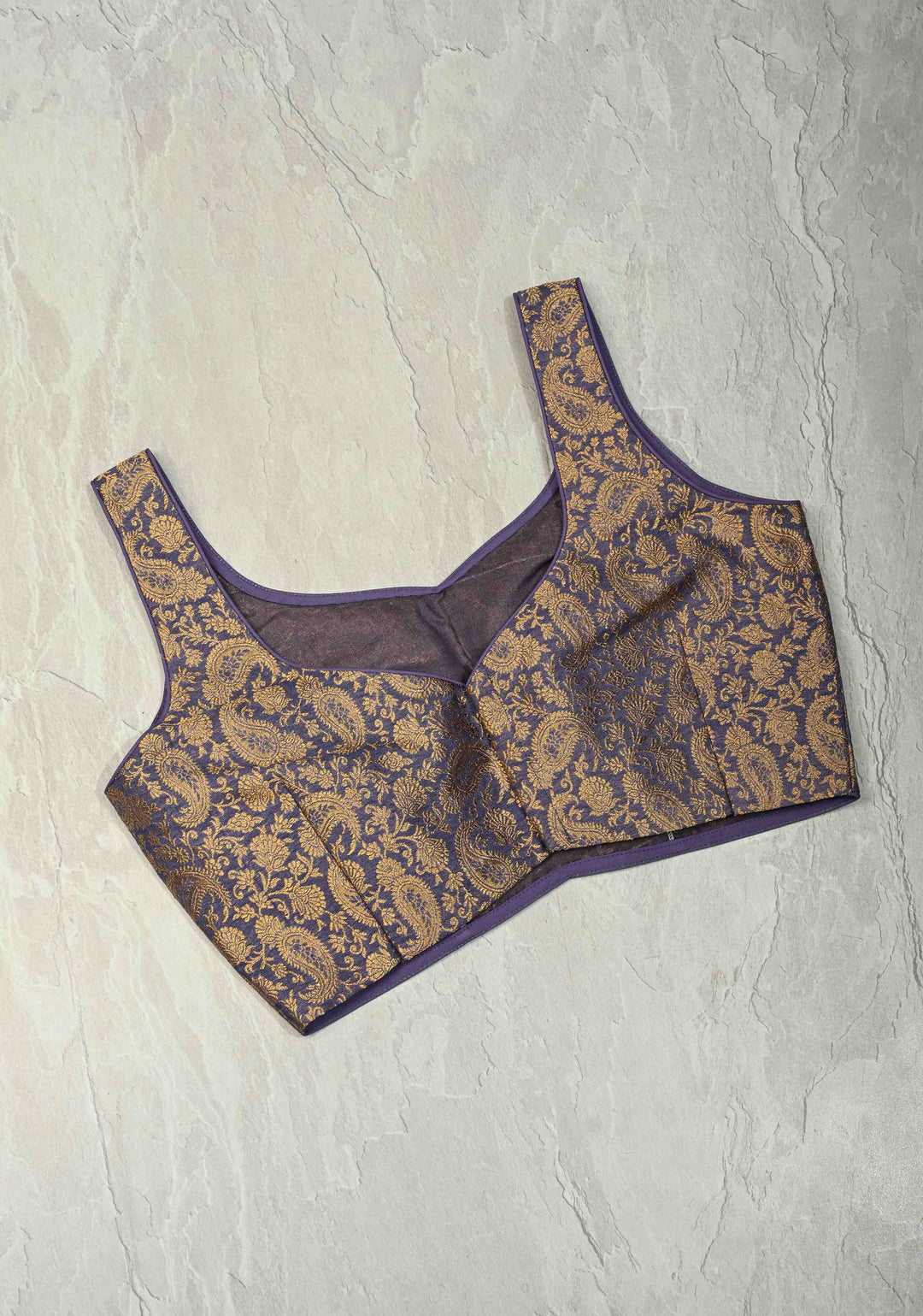 SIZE 34" Dusty Amethyst Leaf Neckline with Paisley Brocade and Sleeveless Blouse