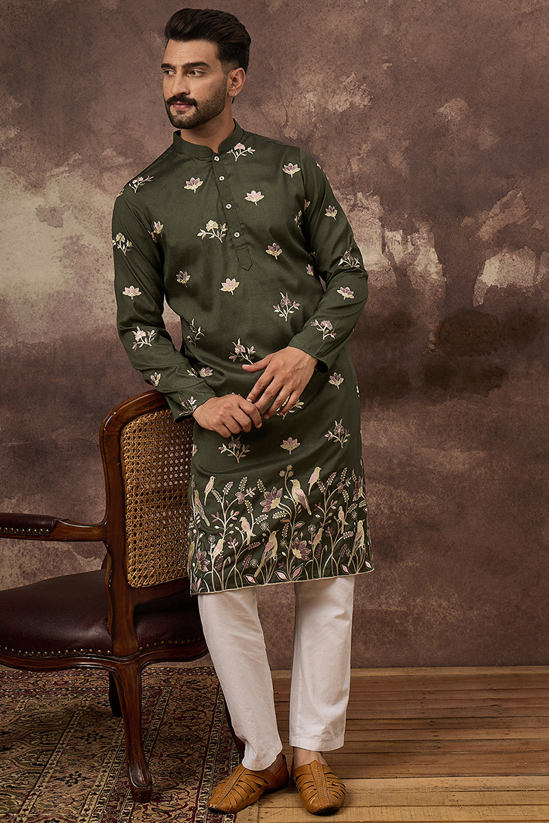 Green Silk Blend Solid Embroidered Straight Kurta | SHOBITAM