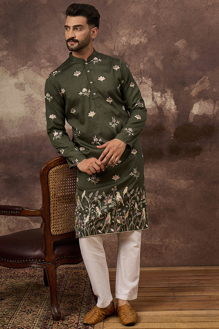 Green Silk Blend Solid Embroidered Straight Kurta | SHOBITAM