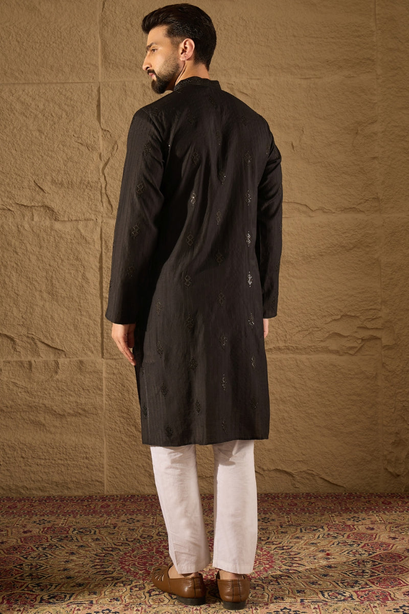 Black Viscose Rayon Solid Embroidered Straight Kurta | SHOBITAM