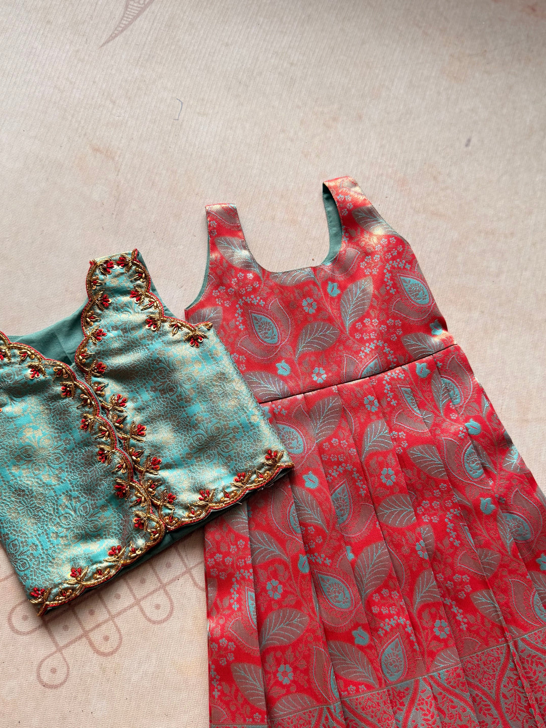 Visalini- Overcoat 2 in 1 Dress Festive Edit Express | SHOBITAM
