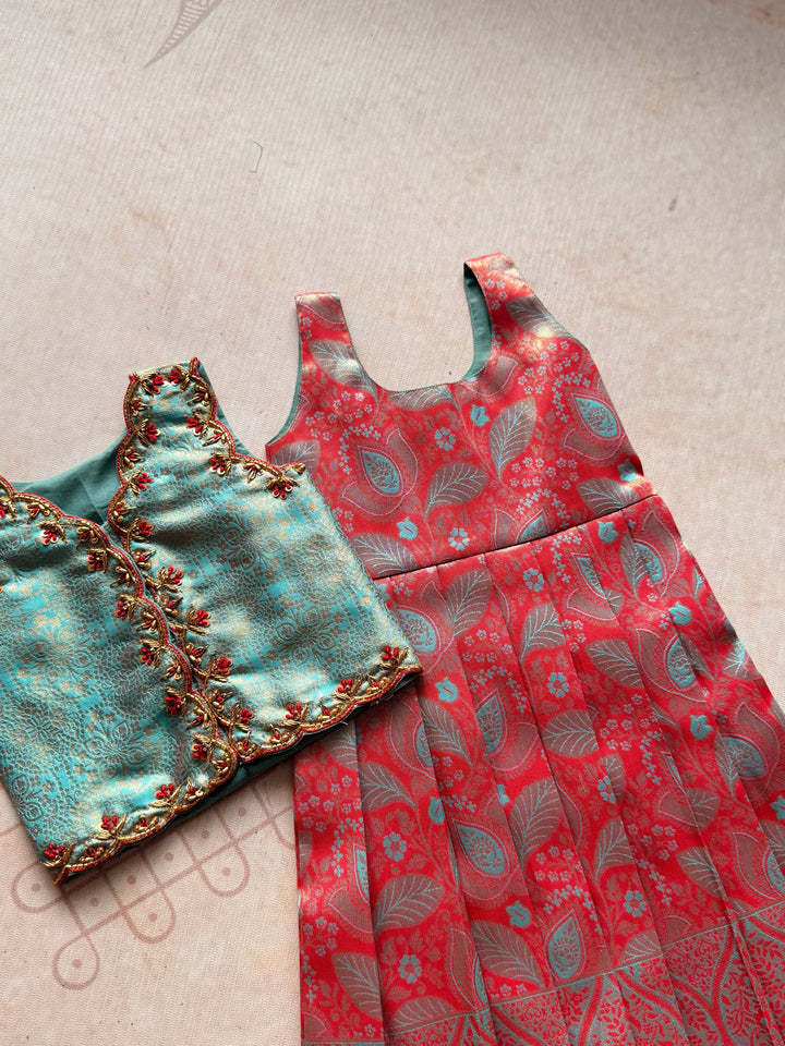 Visalini- Overcoat 2 in 1 Dress Festive Edit Express | SHOBITAM