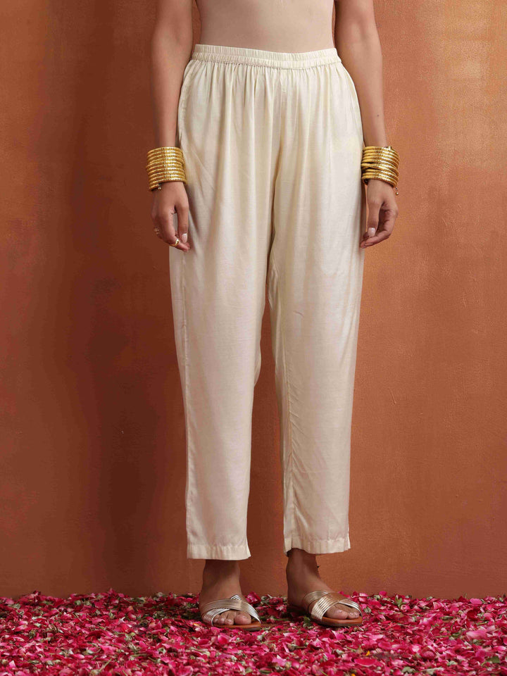 Off White Ikat Print Kurta Set  | SHOBITAM