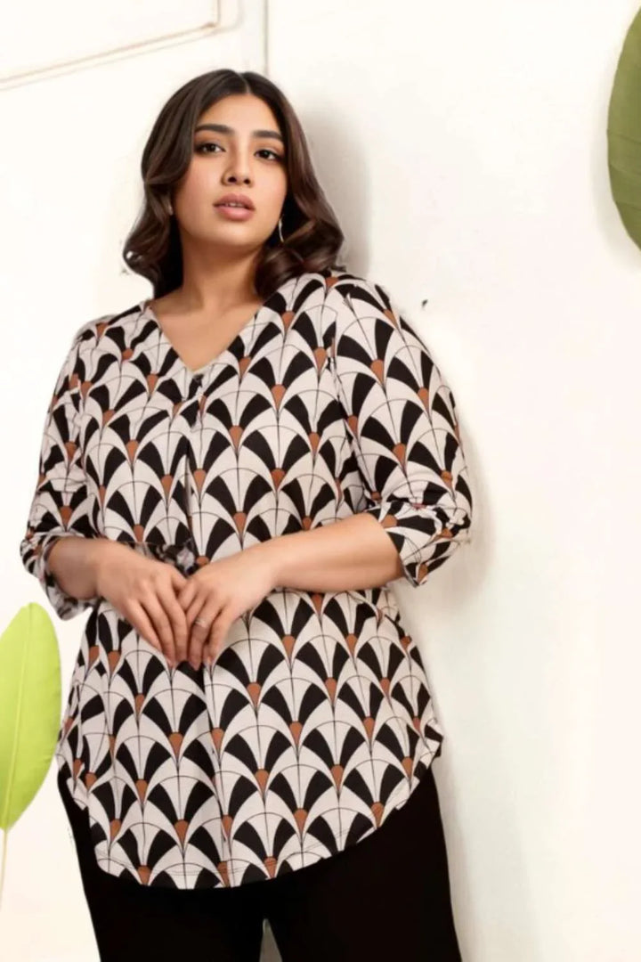 White Black Plus Size Top in Soft knitted fabric | Made to Order