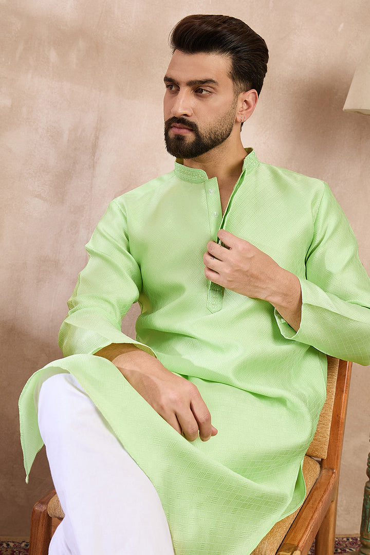 Green Silk Blend Solid Embroidered Straight Kurta | SHOBITAM