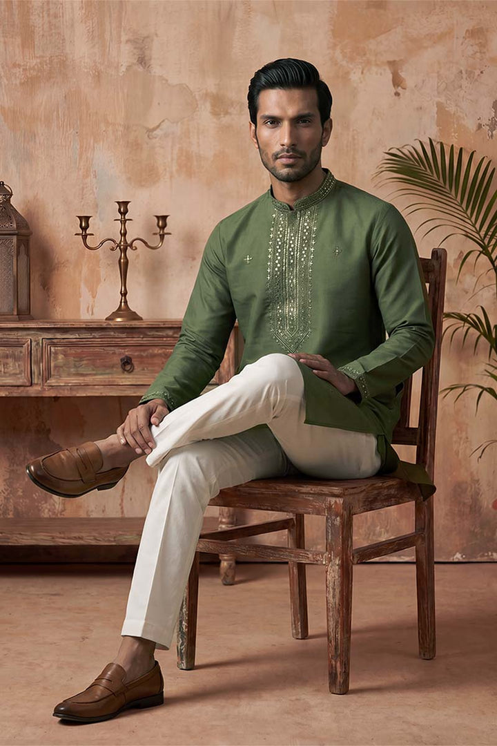 Mens Green Silk Blend Solid Emboidered Sequins Kurta With Trouser | SHOBITAM