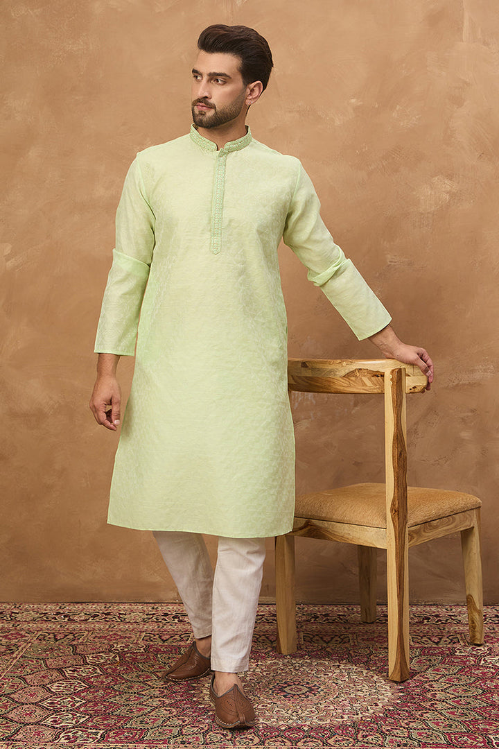 Green Silk Blend Solid Embroidered Straight Kurta | SHOBITAM