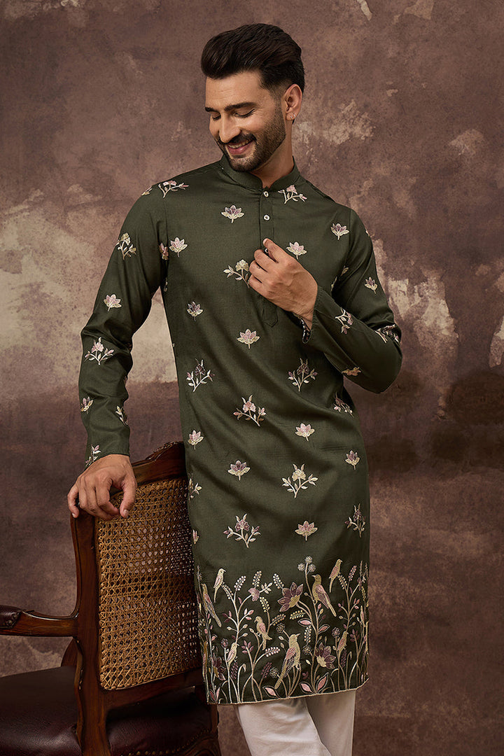 Green Silk Blend Solid Embroidered Straight Kurta | SHOBITAM
