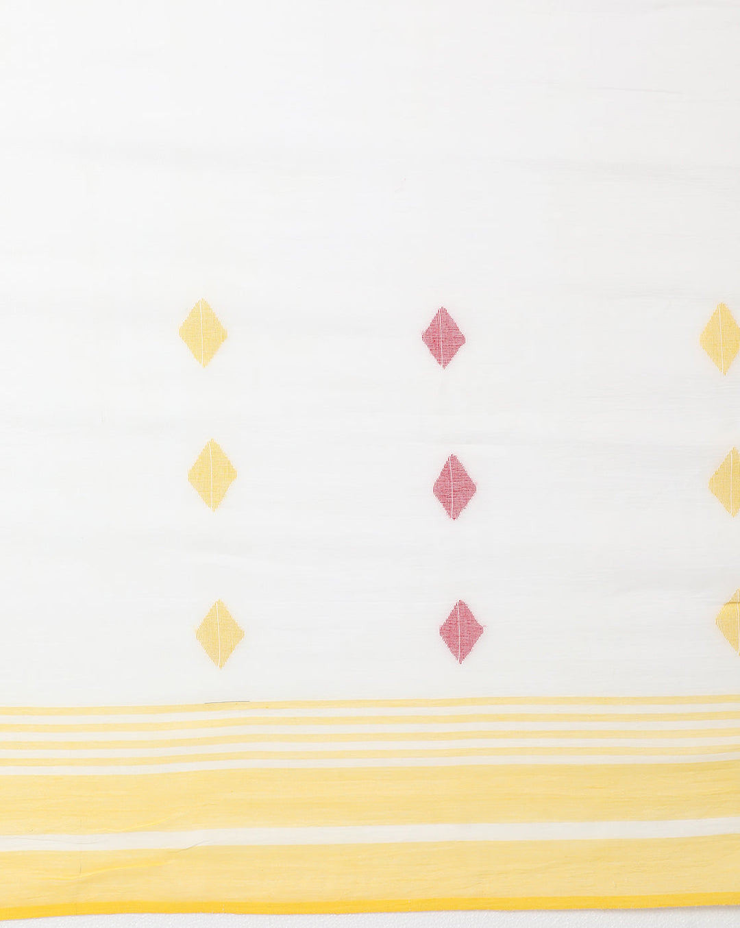 White Red Diamond Jamdani Cotton Saree | SHOBITAM