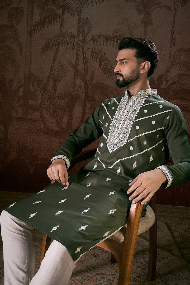 Green Silk Blend Solid Embroidered Straight Kurta For Men | SHOBITAM