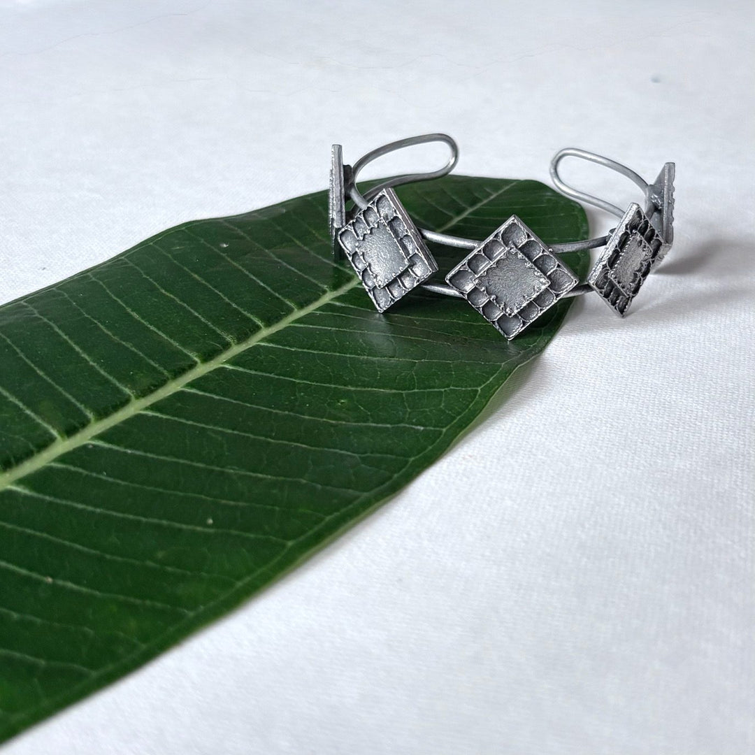 Maniratna Cuff | SHOBITAM