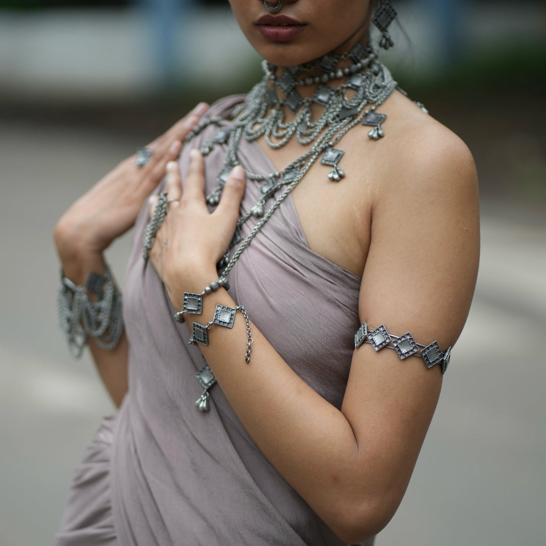 Maniratna Cuff | SHOBITAM