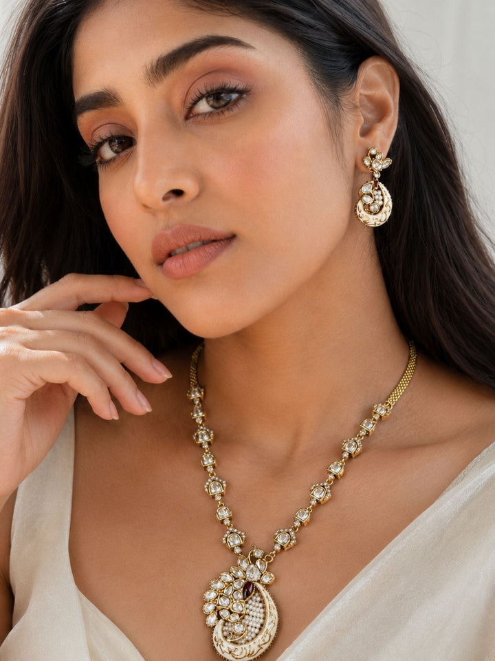White Kundan Pendant Necklace Set in Gold Plating | SHOBITAM