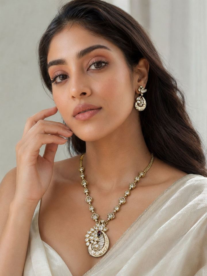 White Kundan Pendant Necklace Set in Gold Plating | SHOBITAM