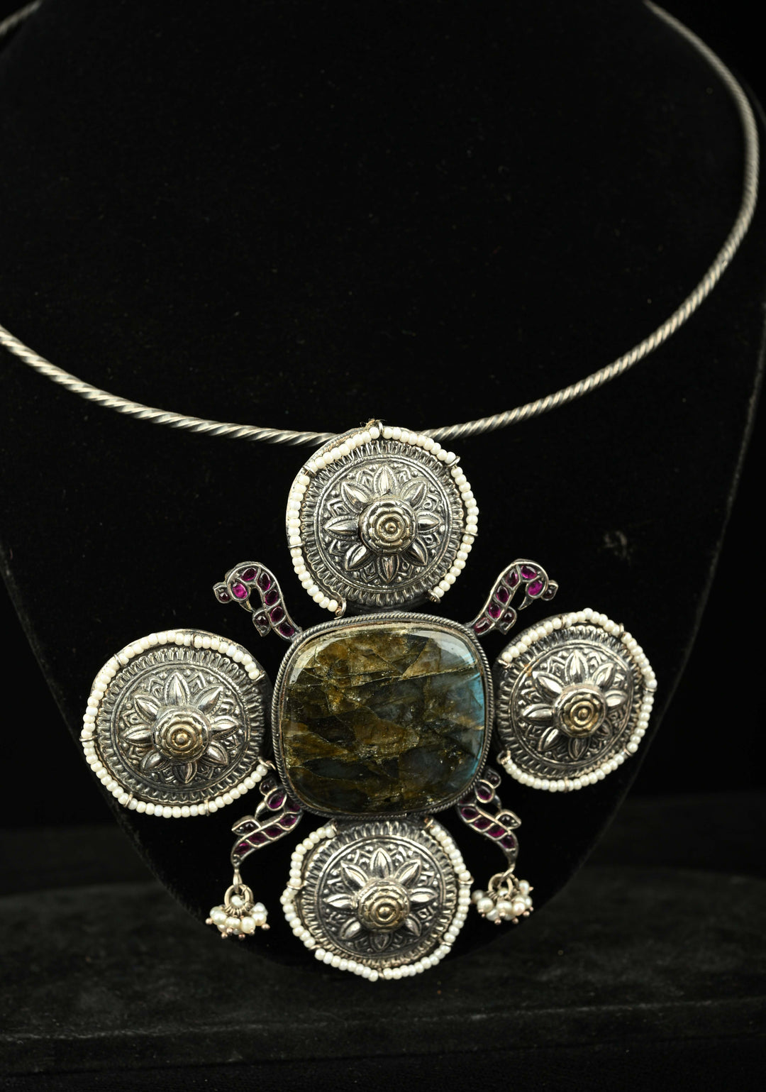 92.5 Silver, Contemporary Hasli with Chunky Studded Pendant