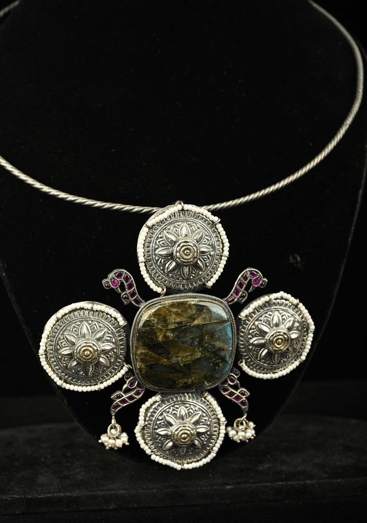 92.5 Silver, Contemporary Hasli with Chunky Studded Pendant