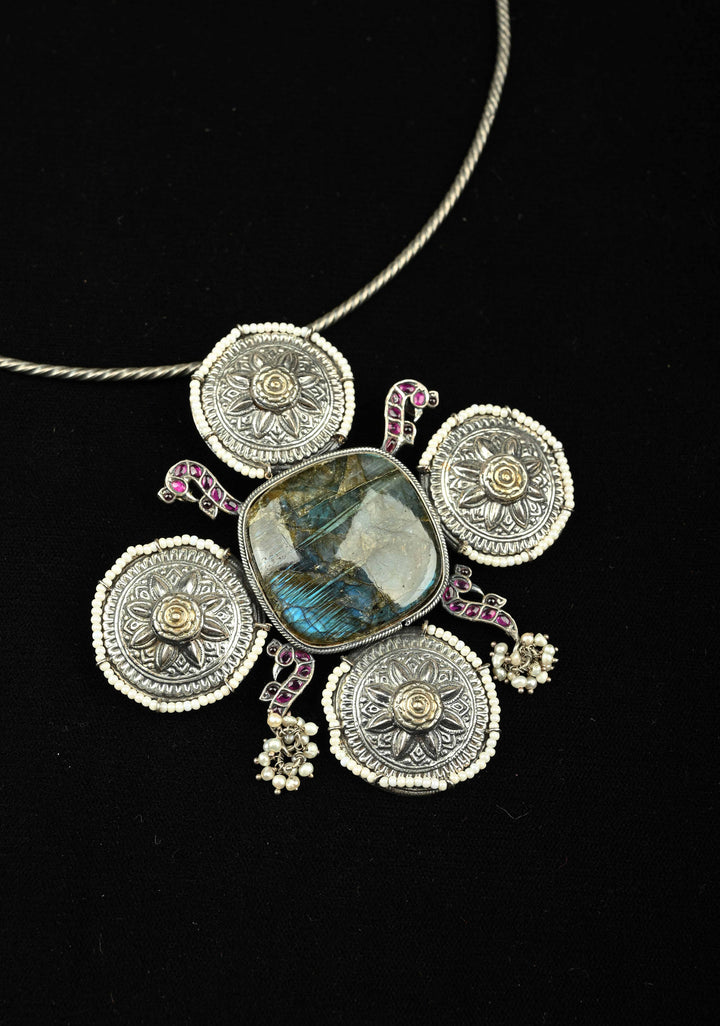 92.5 Silver, Contemporary Hasli with Chunky Studded Pendant