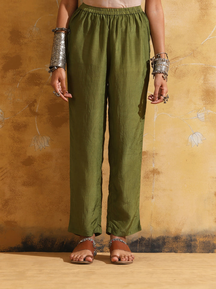 Green Muslin Silk Relaxed Kurta Co-ord Set | SHOBITAM