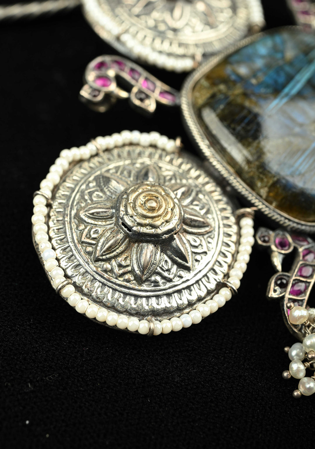 92.5 Silver, Contemporary Hasli with Chunky Studded Pendant