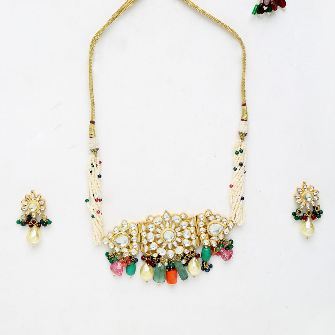 Women's Kundan Maharani Choker with Earrings | SHOBITAM