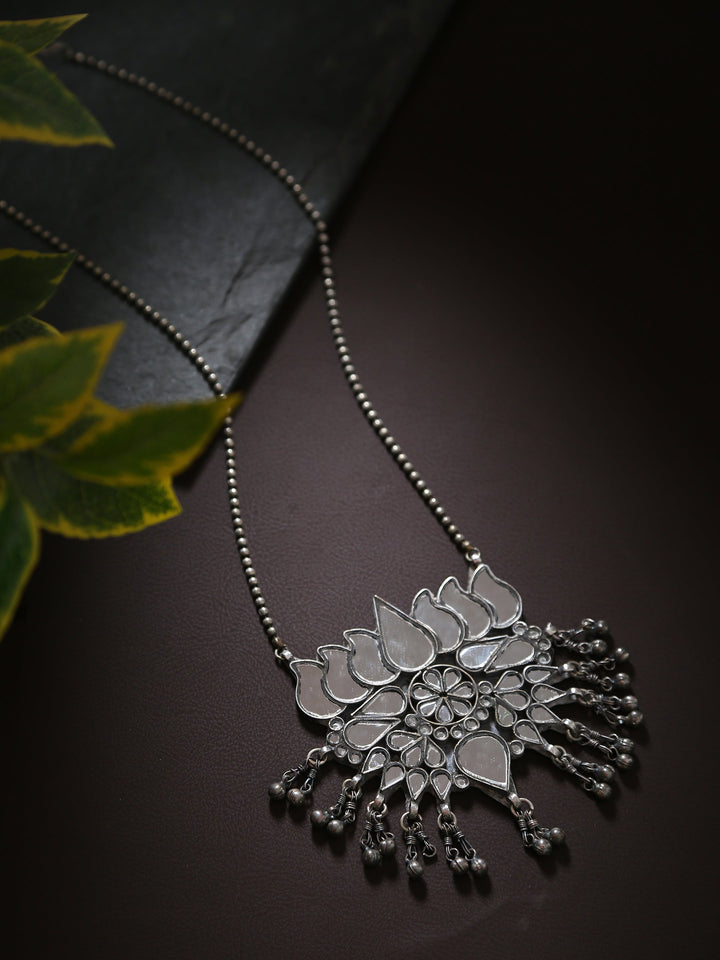 Pendant - Glass Lotus In Chain | SHOBITAM